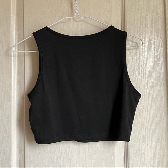 ✨3/$15✨ Black Top - Picture 2 of 3